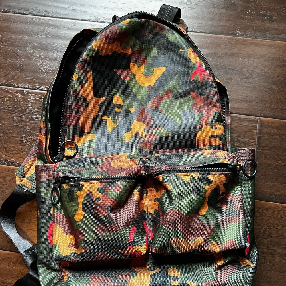 Off White camo arrow back back, laptop bag